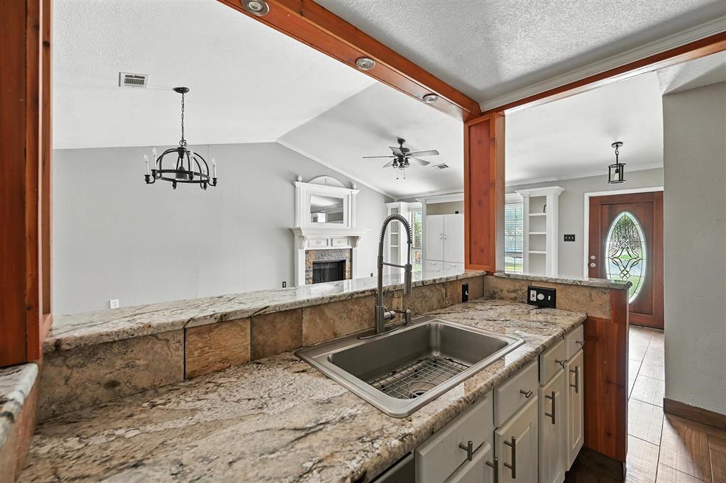 3905 Dogwood Court