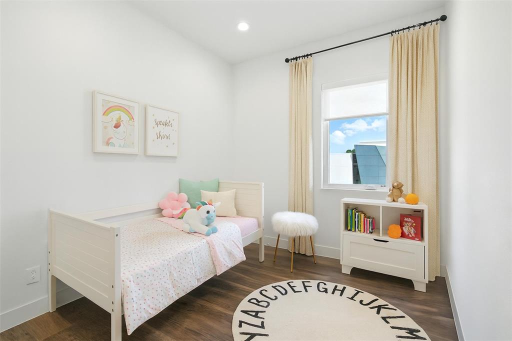 Fakes Park Place - Residential