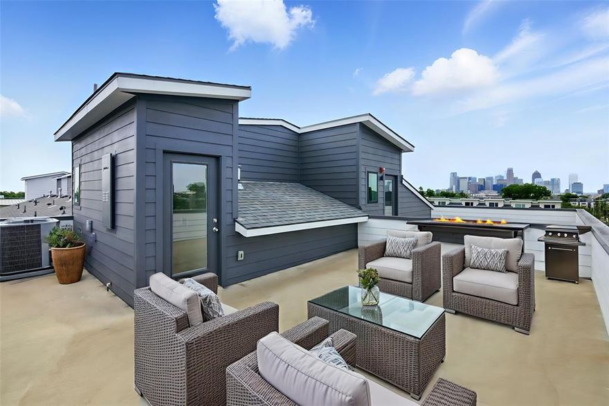 SPECIAL PRICING PLUS 1% PREFERRED LENDER CONCESSION.FRONT CORNER UNIT, GREAT LOCATION WITHIN WALKING DISTANCE TO LOWER GREENVILLE AND HENDERSON.  IMPRESSIVE PANORAMIC DALLAS SKYLINE VIEW FROM THE ROOFTOP WITH  LARGE 2 BEDROOMS + STUDY ROOM. Greetings from Midtown @ Munger! Located in the heart of East Dallas, close to Deep Ellum, Uptown, Downtown, and other tourist hotspots. With a large two-bedroom plus study-flex space, an extensive rooftop, a two-car garage, and a walk-out balcony from the living room on the second level, Unit 102 is very spacious. On the first floor, There is an additional study room with a large window overlooking the backyard, providing a separate office area from the bedrooms. Inside, the appeal is increased by the quartz worktops, stylish shaker cabinets, and high-end Samsung stainless steel appliances.