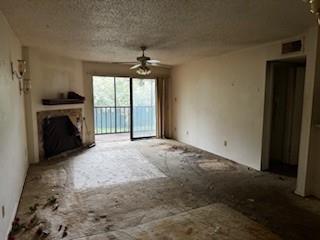 Cambridge Condos Ph 01 03 - Residential