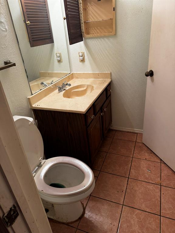 Cambridge Condos Ph 01 03 - Residential