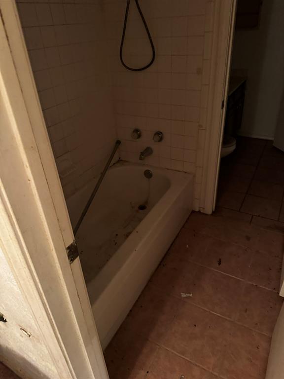 Cambridge Condos Ph 01 03 - Residential