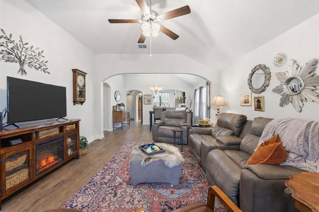 10864 Live Oak Creek Drive