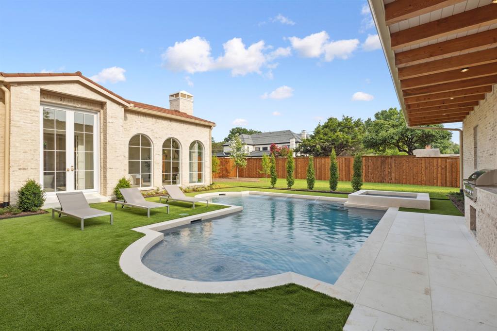 PRESTONWAY ESTATES - Residential