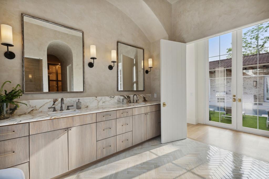 PRESTONWAY ESTATES - Residential