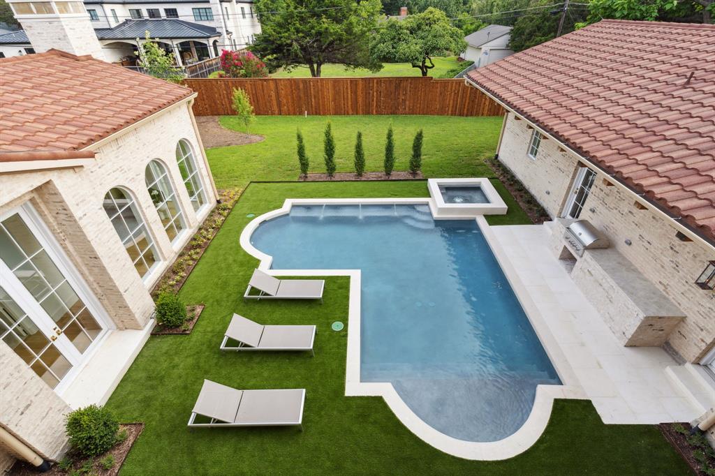 PRESTONWAY ESTATES - Residential