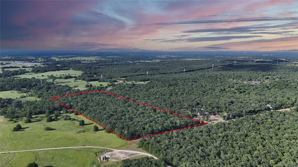9570 Private Road 5204