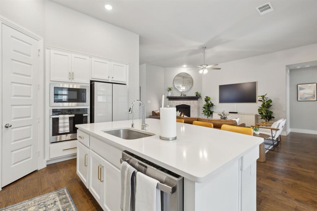 1104 Holcombe Drive