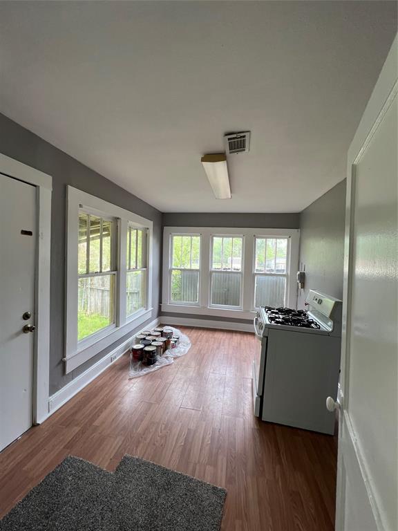 Simmons Place Sub - Residential Lease