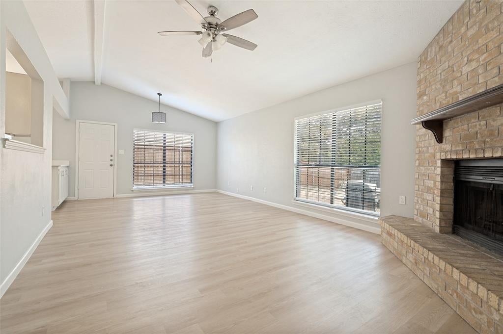 2602 Knoll Trail