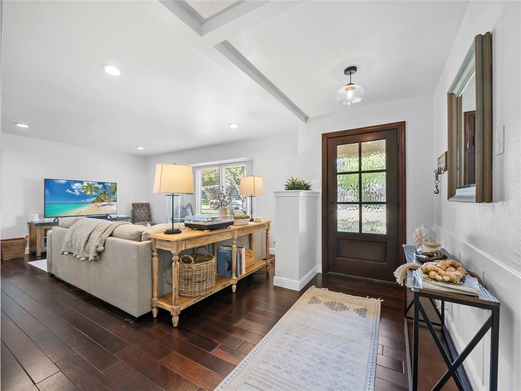 1219 Elmwood Drive