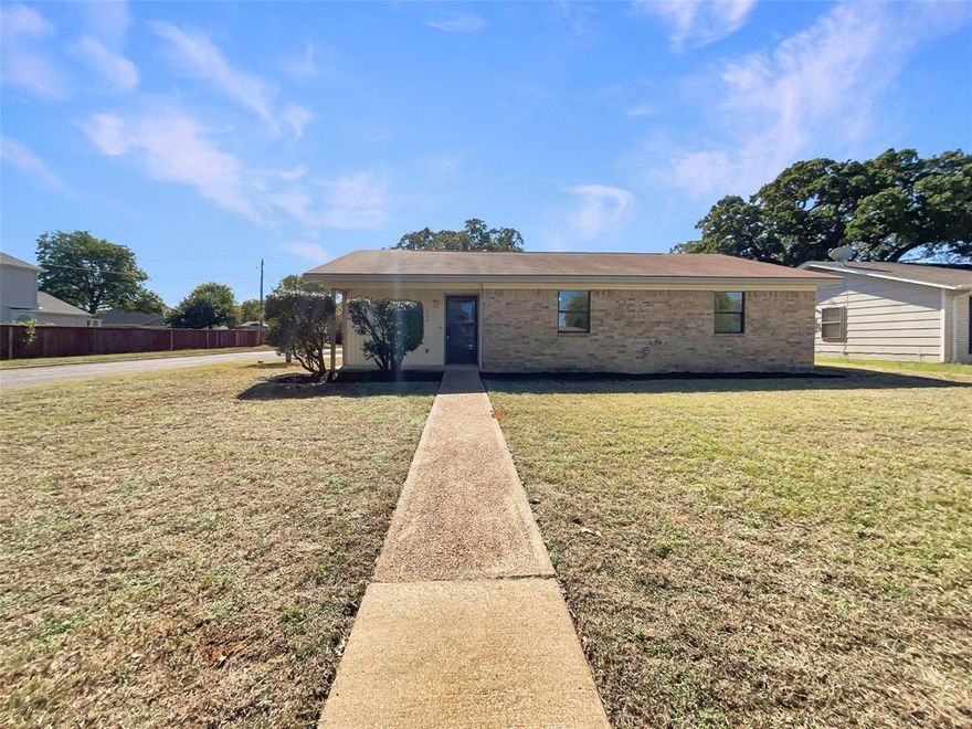 Step into this inviting and well-maintained residence boasting 3 bedrooms and 2 baths, set on a spacious lot with plenty of room to breathe. The living areas flow effortlessly, creating a warm and comfortable layout that welcomes everyday living and entertaining alike. Large windows bring in generous natural light, enhancing the open feel throughout. A dedicated space offers flexibility—ideal for a home office, hobby area, or media lounge. Outdoors, enjoy the large backyard—a private and peaceful setting perfect for gardening, playtime, or simply relaxing under the Texas sky. With a thoughtful design and an excellent location within the community, this home offers both practicality and charm.