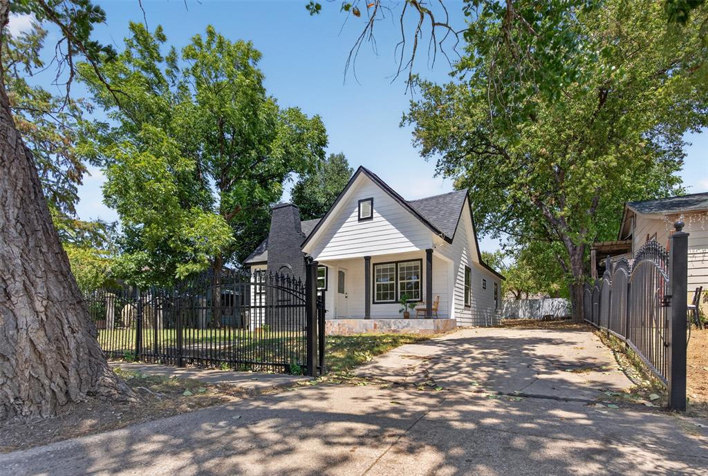 2825 Avenue I