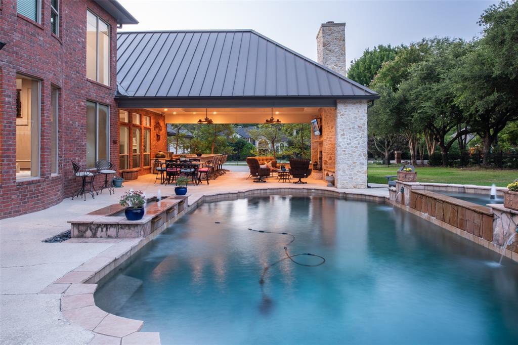 336 Oakwood Trail
