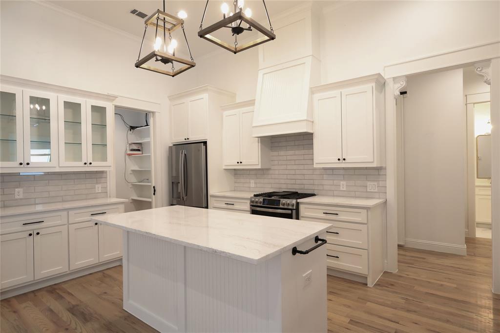 288 Hickory Court