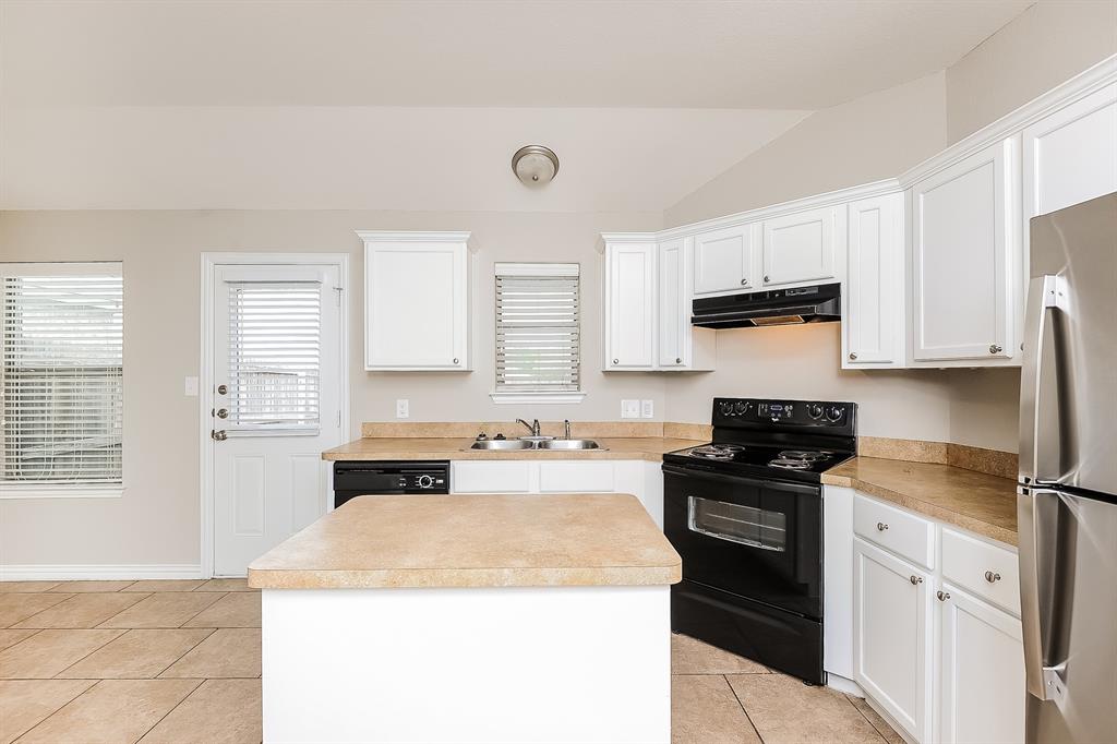 Windsor Park Sub - Residential Lease