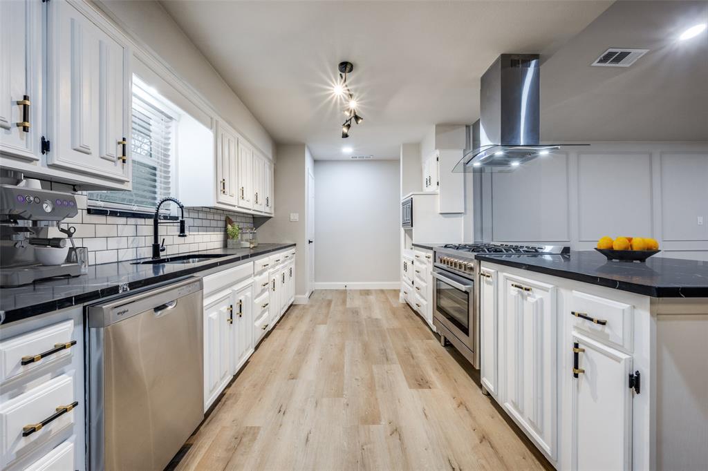 1000 Sandpiper Drive