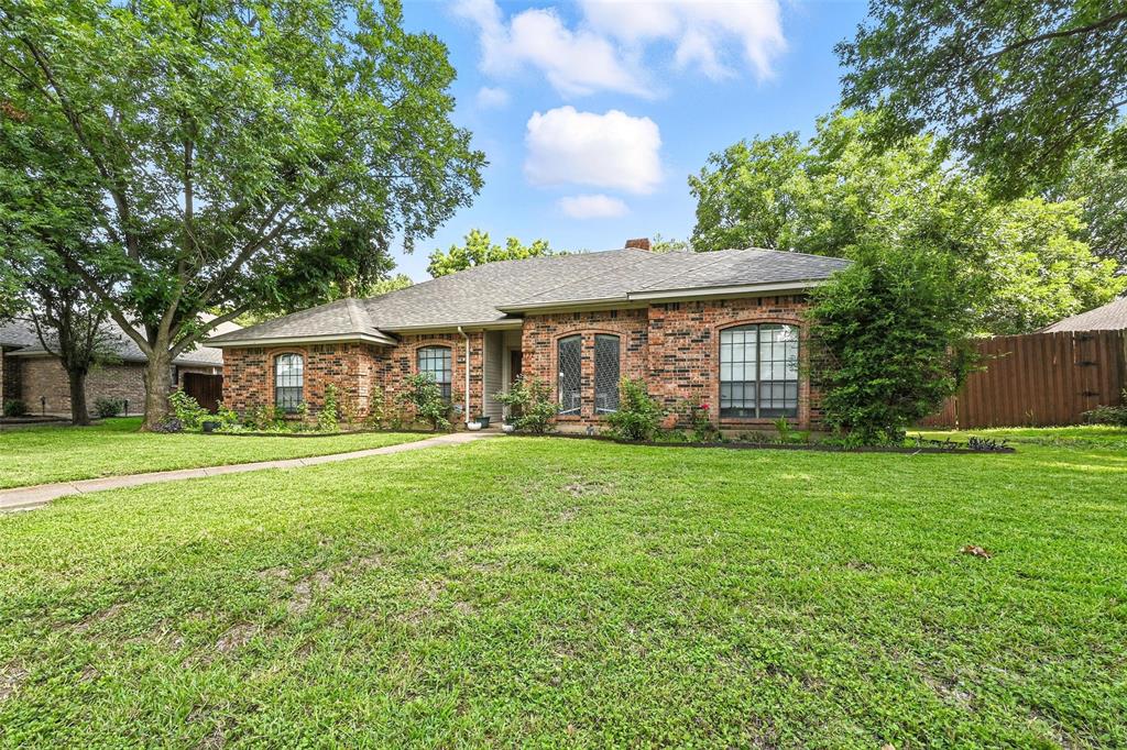 732 Heather Knoll Drive
