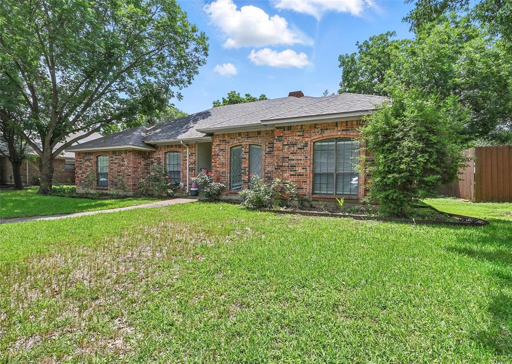 732 Heather Knoll Drive