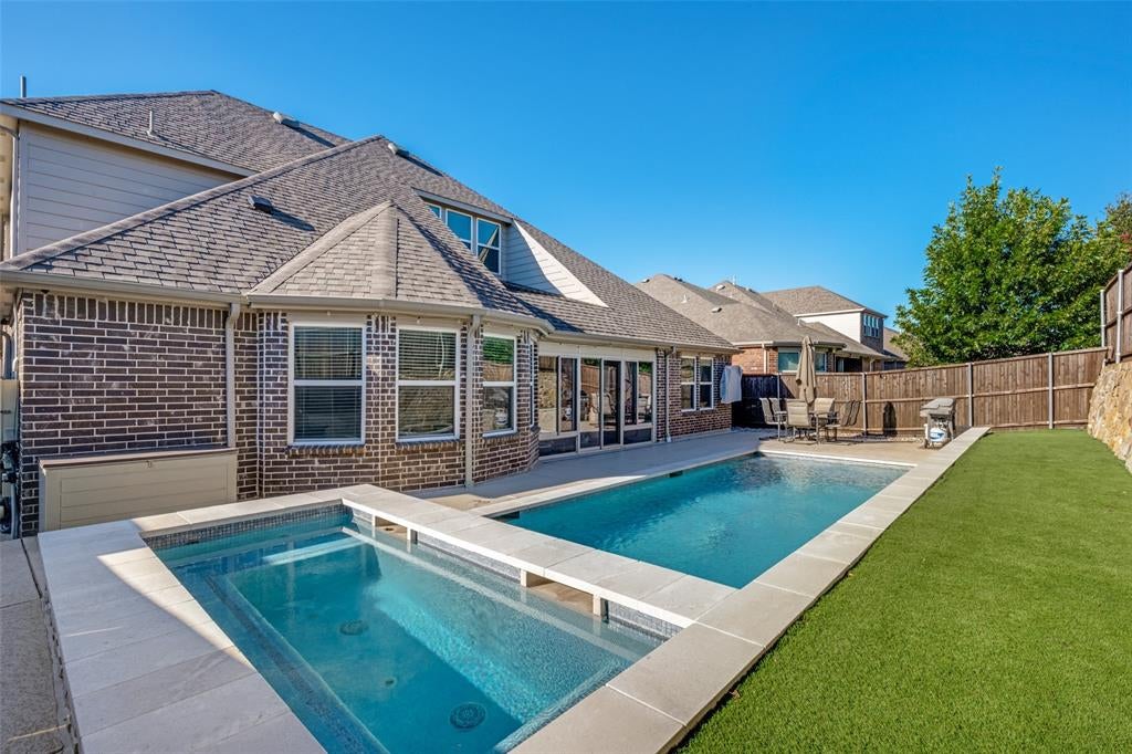 1140 Parkdale Drive