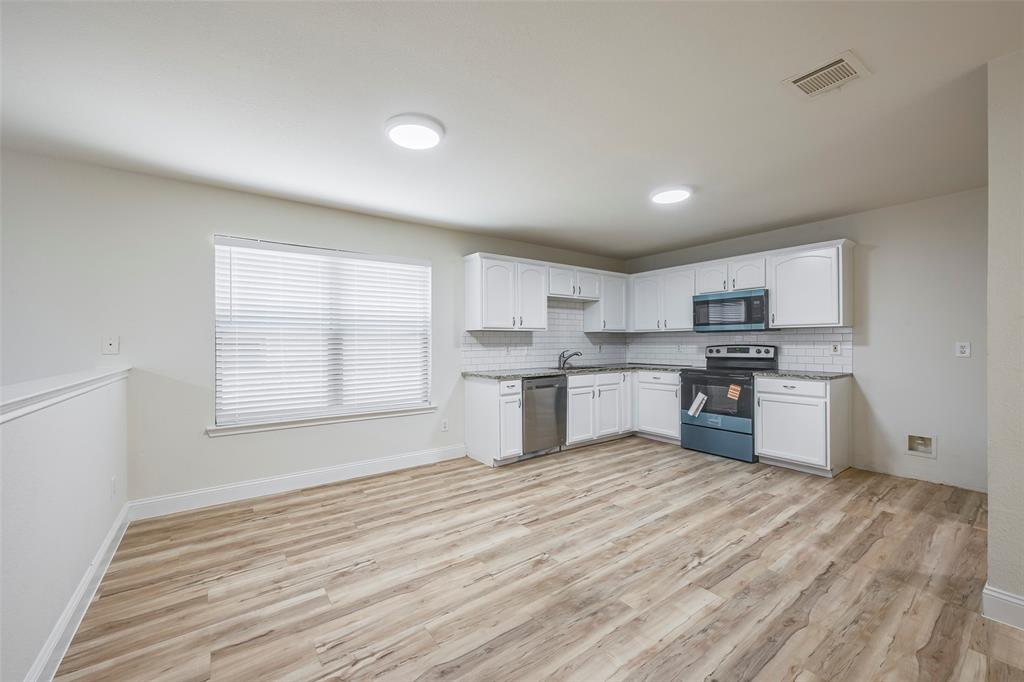 2006 Kings Forest Drive