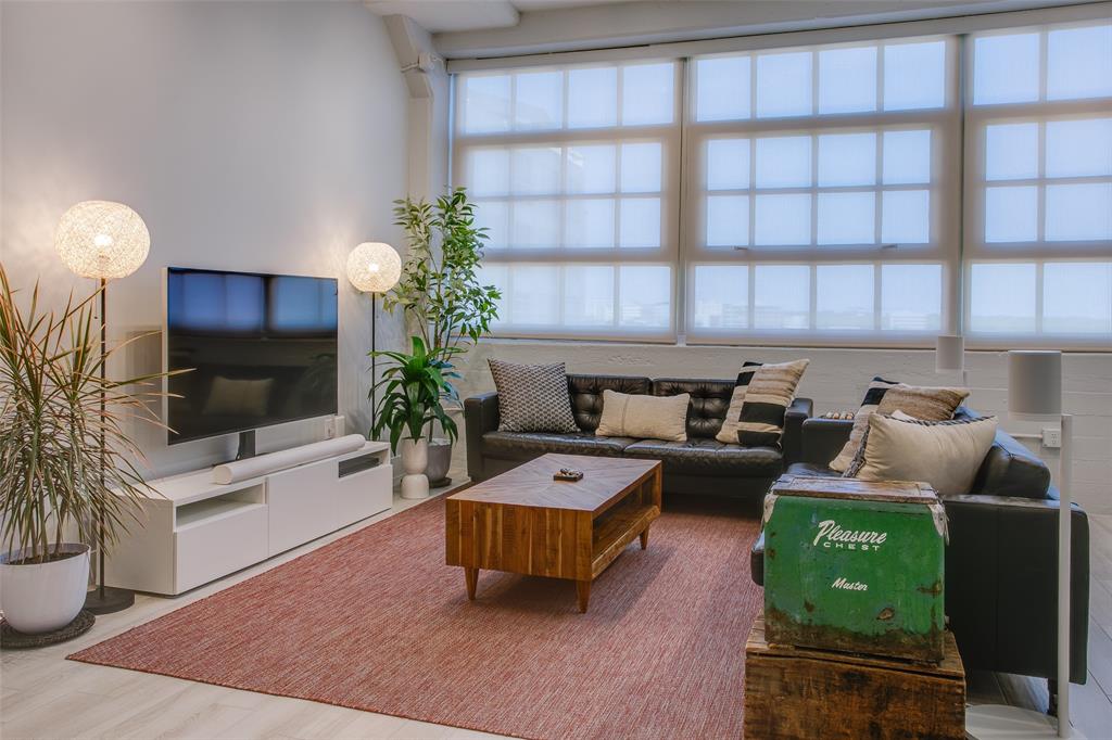 One Montgomery Plaza Residence Condo - Residential