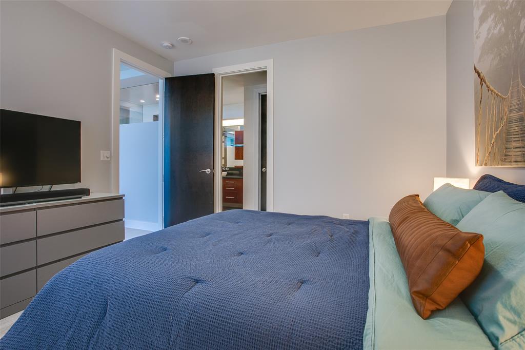 One Montgomery Plaza Residence Condo - Residential