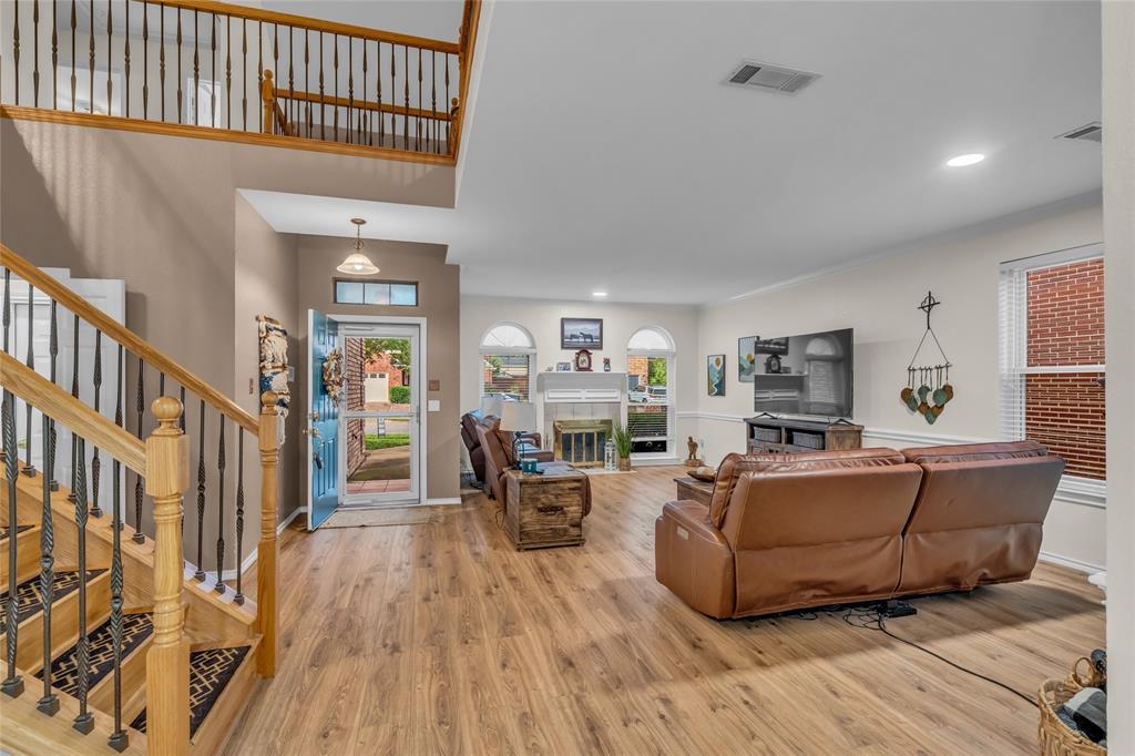 3112 Hazlewood Court