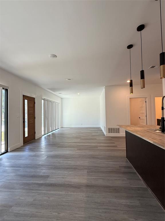 2707 Carpenter Avenue