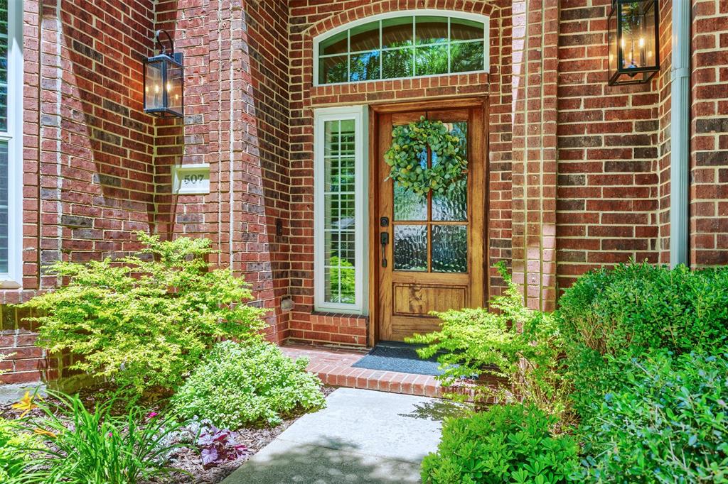 507 Clover Leaf Lane