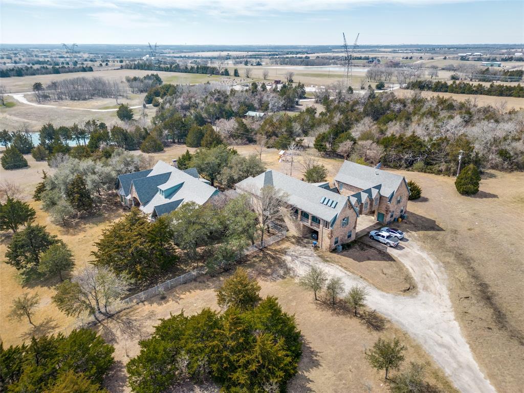 2727 Lone Star Road