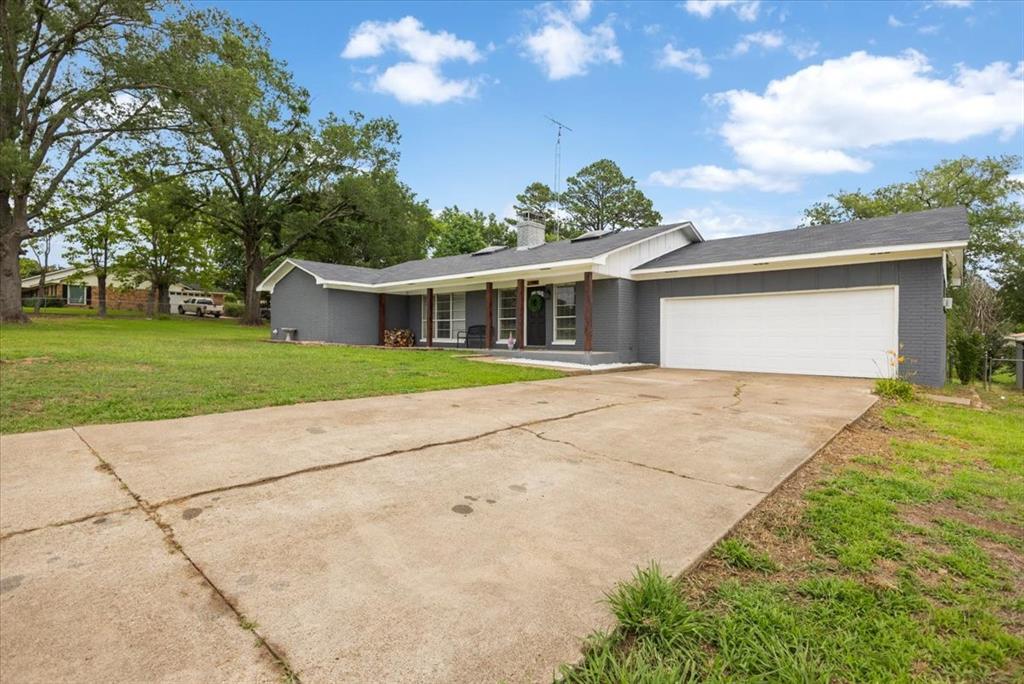 2300 Country Club Drive