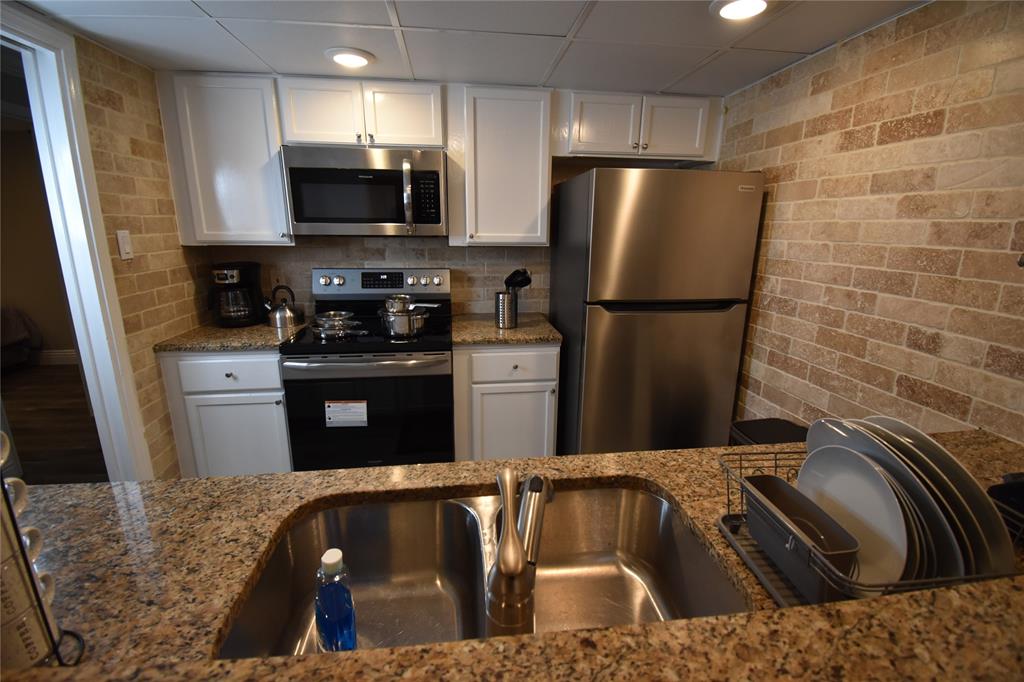 CASTILLIAN CONDO THE - Residential