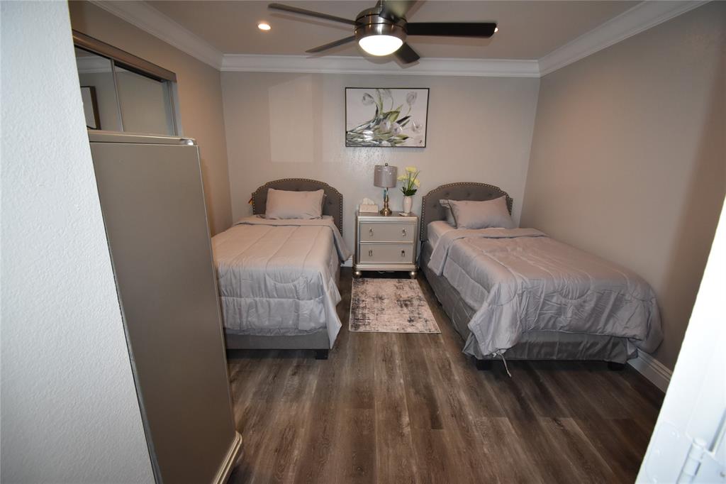 CASTILLIAN CONDO THE - Residential