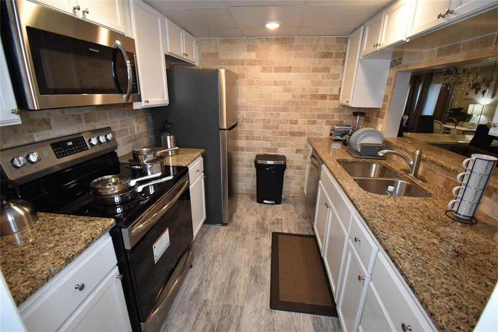 CASTILLIAN CONDO THE - Residential