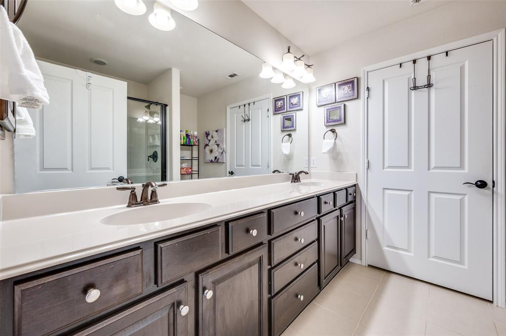 Frisco Lakes By Del Webb Villa - Residential