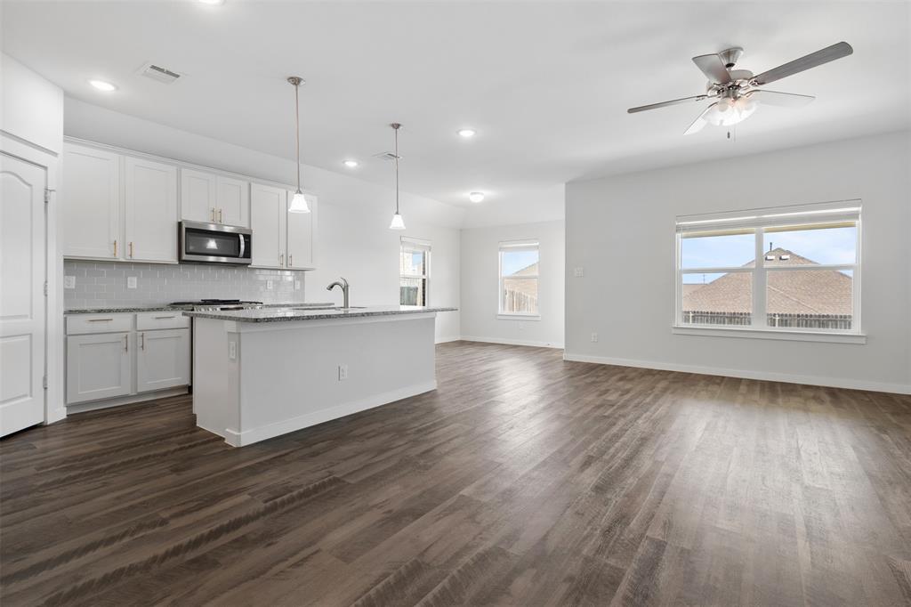 Primrose Xing Ph 4 - Residential