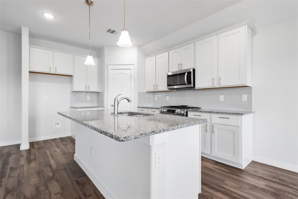 Primrose Xing Ph 4 - Residential