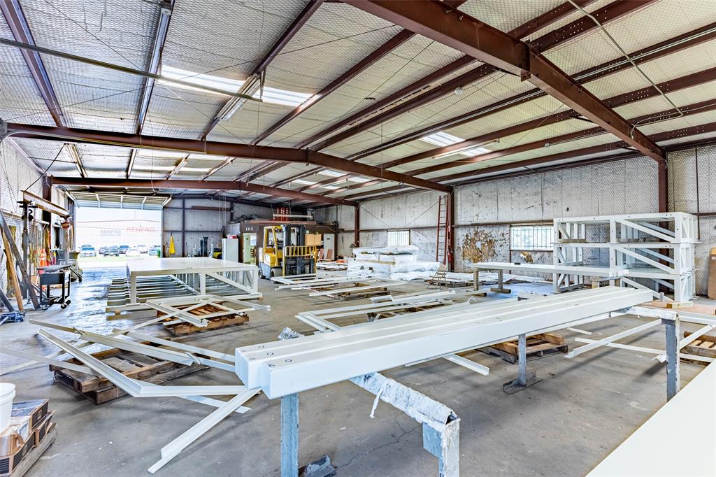 Metro East Ph 1 - Commercial Lease