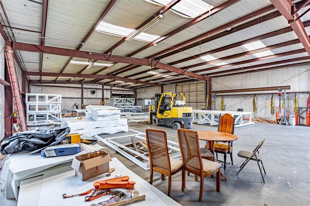 Metro East Ph 1 - Commercial Lease