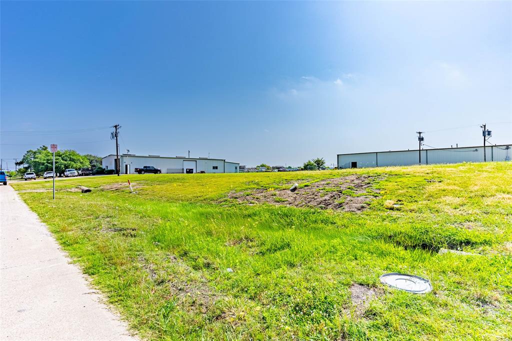 Metro East Ph 1 - Commercial Lease