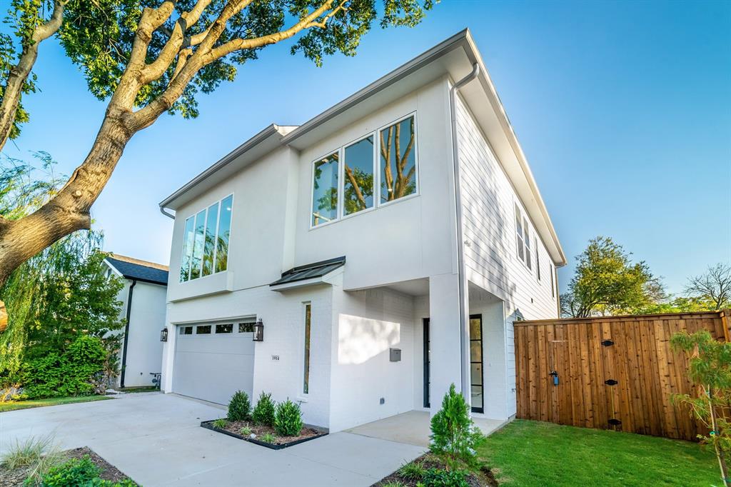 1914 Angelina Drive