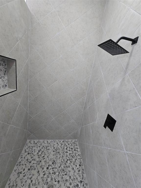 R PECKUM TRACT 7 - Residential