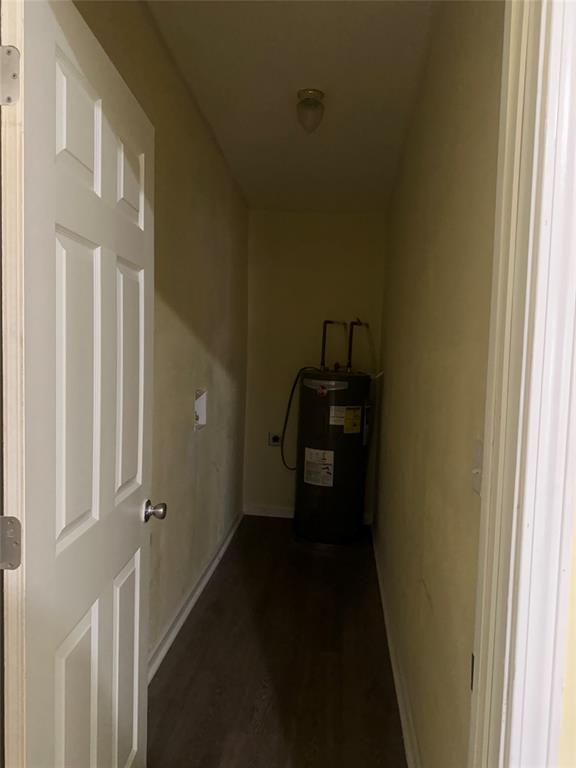 HOLMESVILLE - Residential Lease