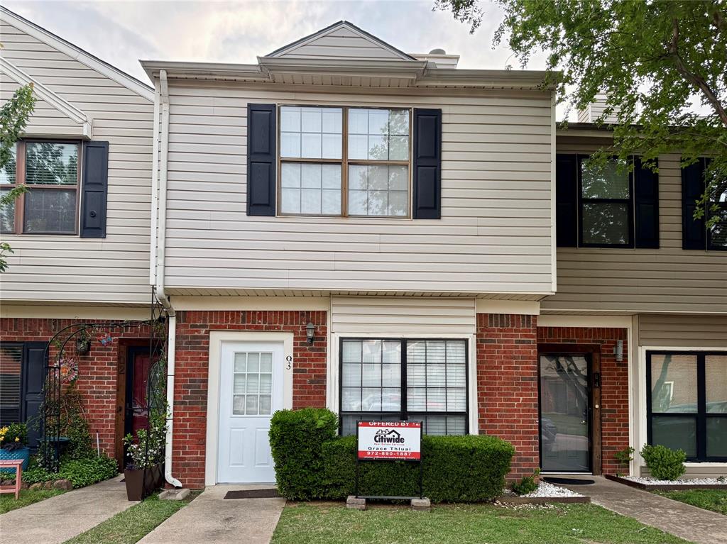 Meadowridge Condos Ph 01 - Residential