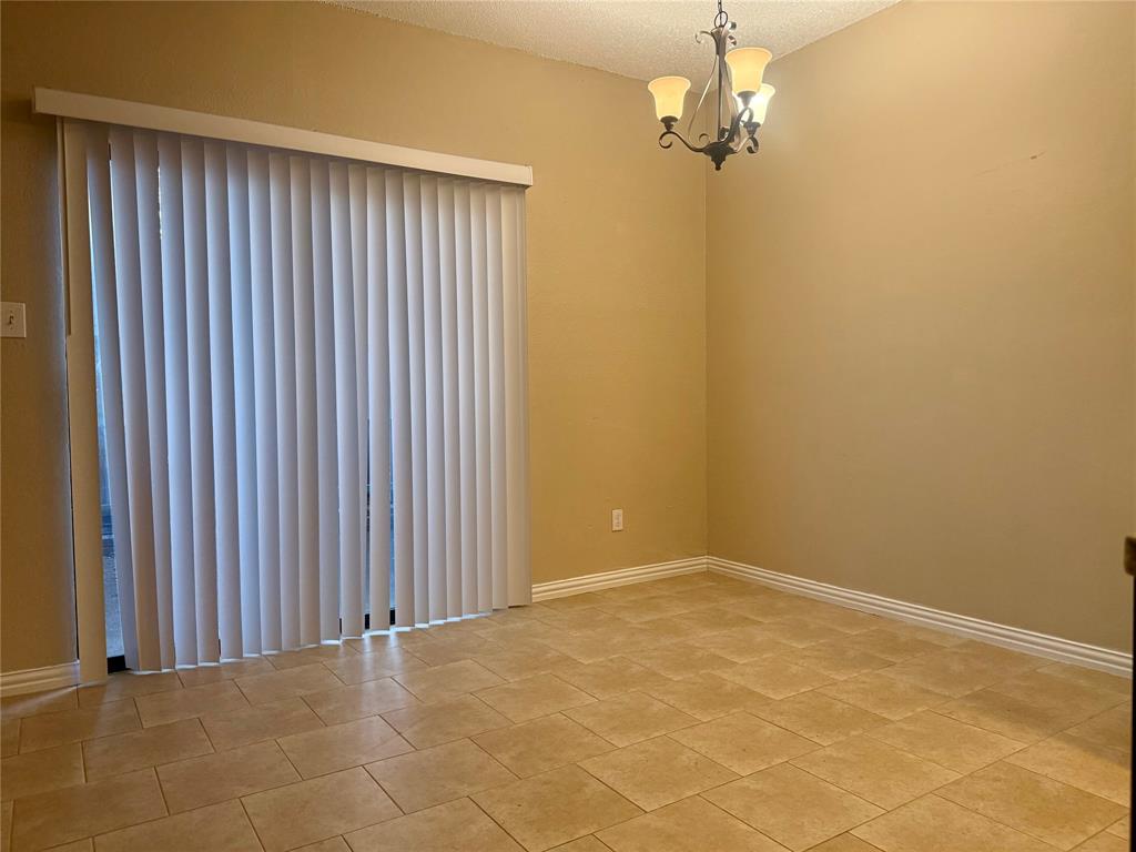 236 Samuel Boulevard 3