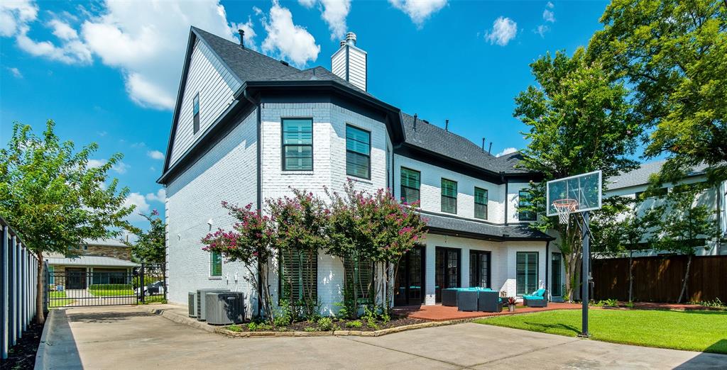 Pemberton - Residential