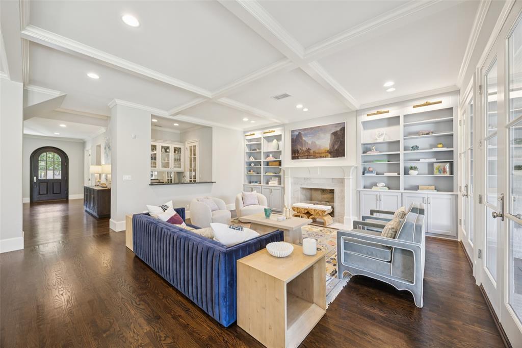 Country Club Estates - Residential Lease