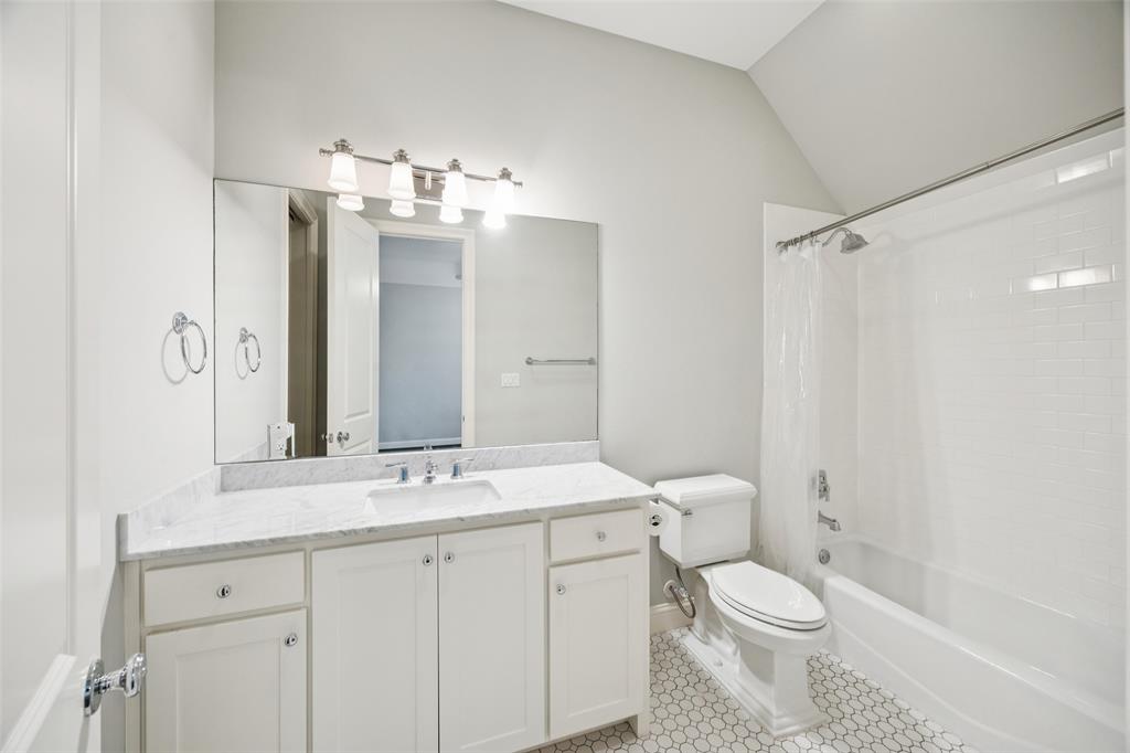 Country Club Estates - Residential Lease