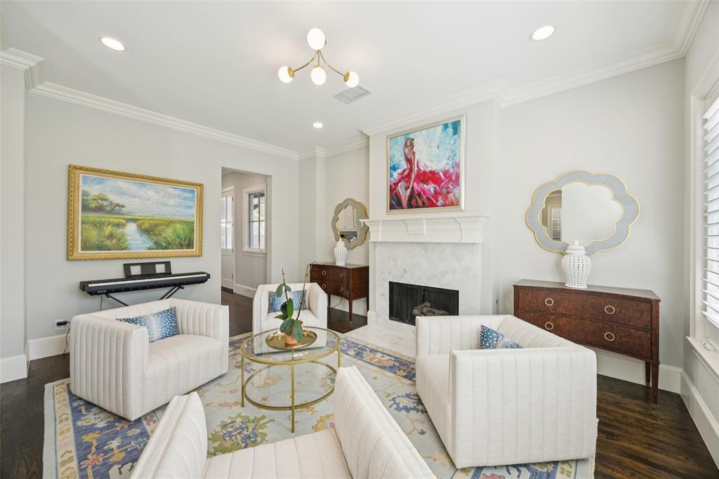 Country Club Estates - Residential Lease